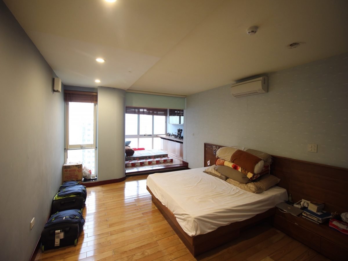 Penthouse for rent in Ciputra 5