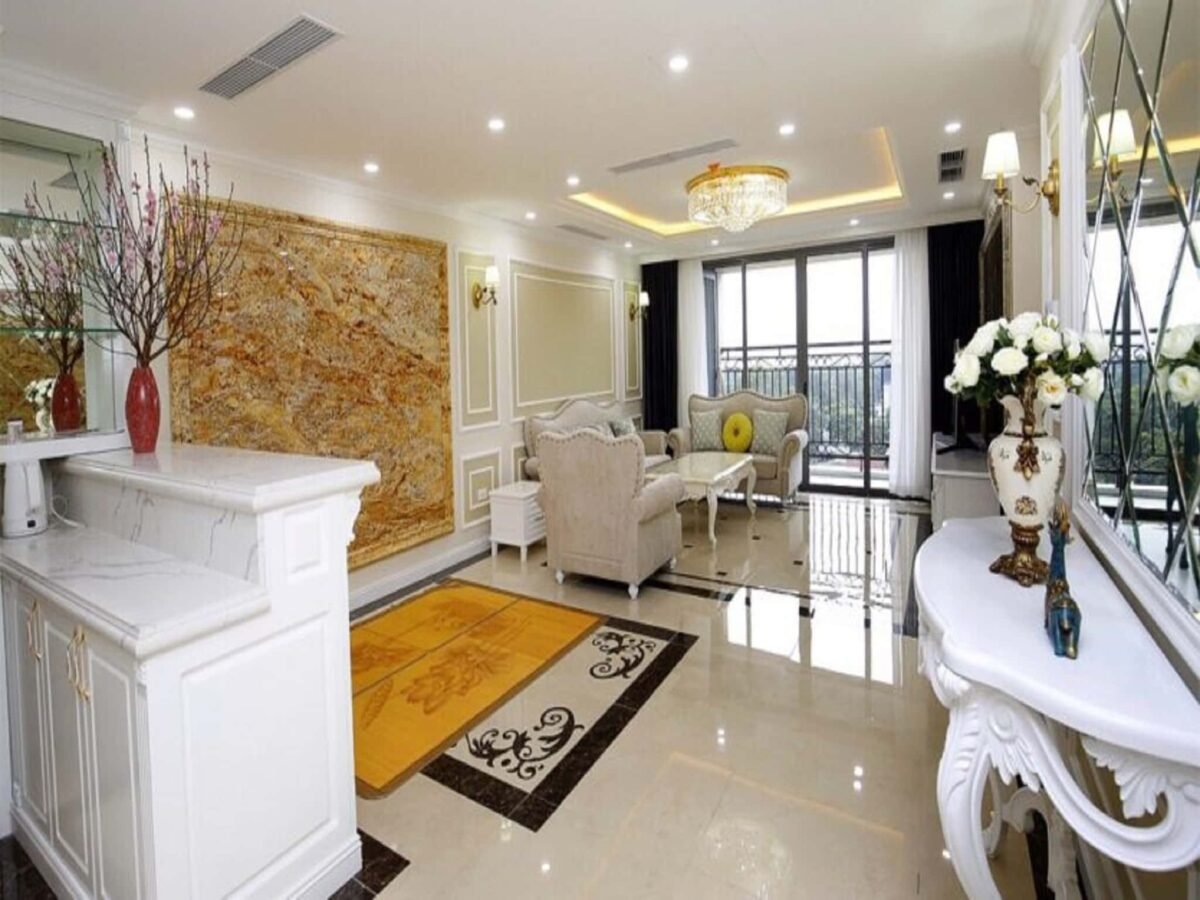 Gorgeous Royal stylish D'. Le Roi Soleil apartment for rent in 59 Xuan Dieu, Quang An (2)