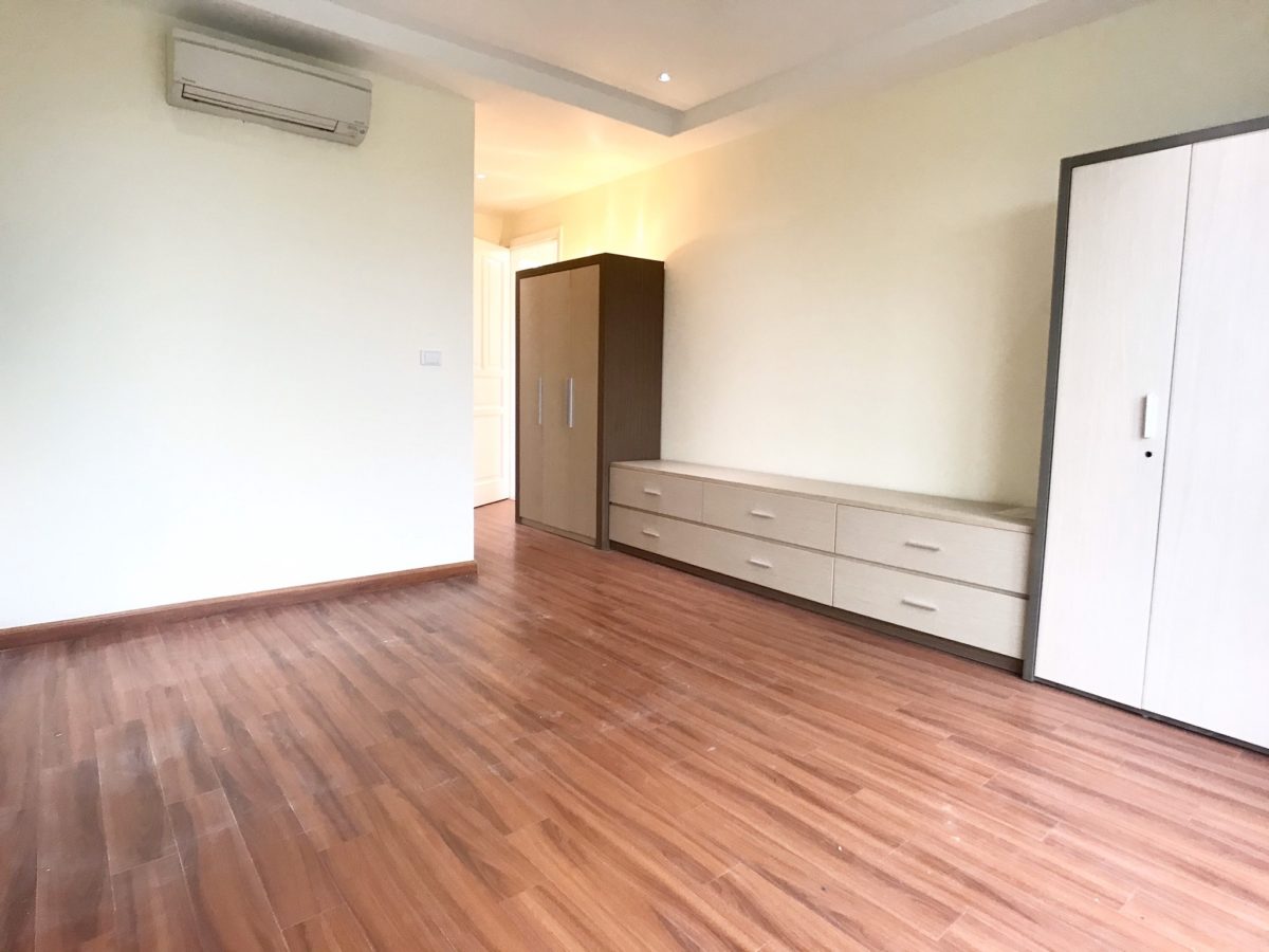 Apartment for rent in P2 Ciputra Hanoi (4)