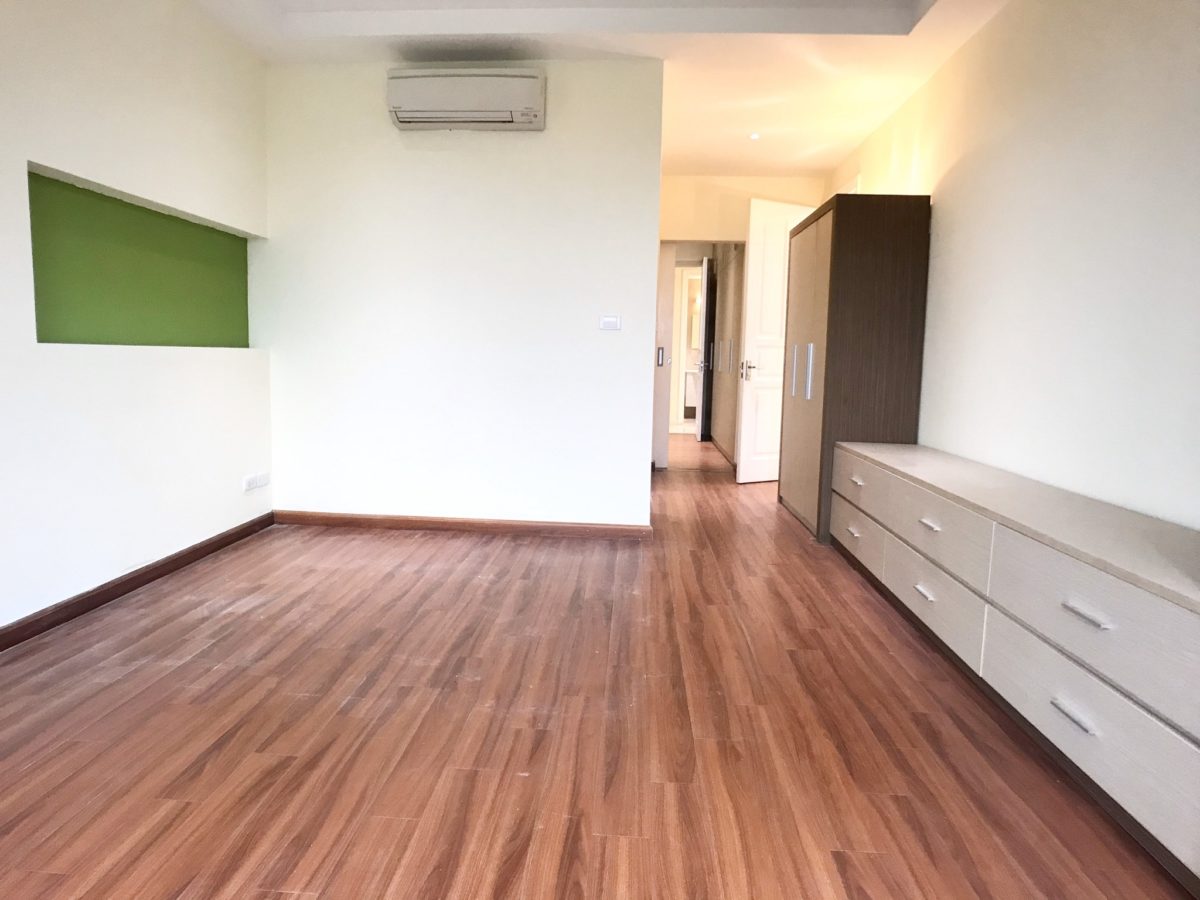 Apartment for rent in P2 Ciputra Hanoi (5)