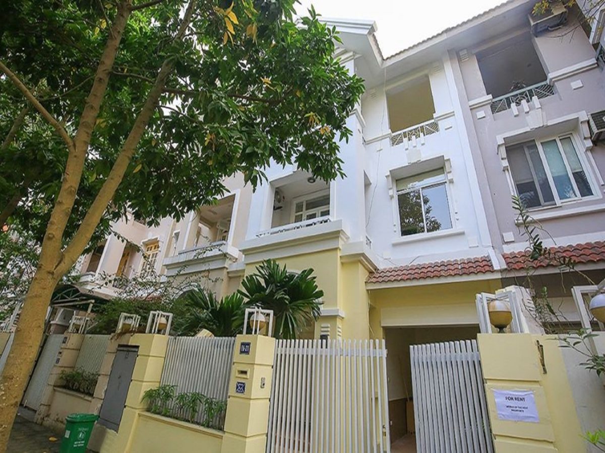 Villa for rent in Ciputra Hanoi (1)