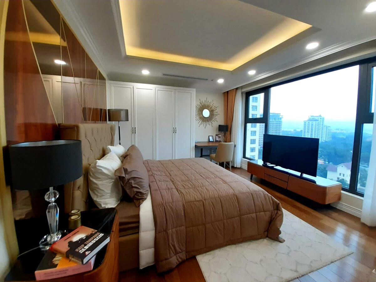 So beautiful D'. LE ROI SOLEIL XUAN DIEU 111m2 apartment for rent (3)