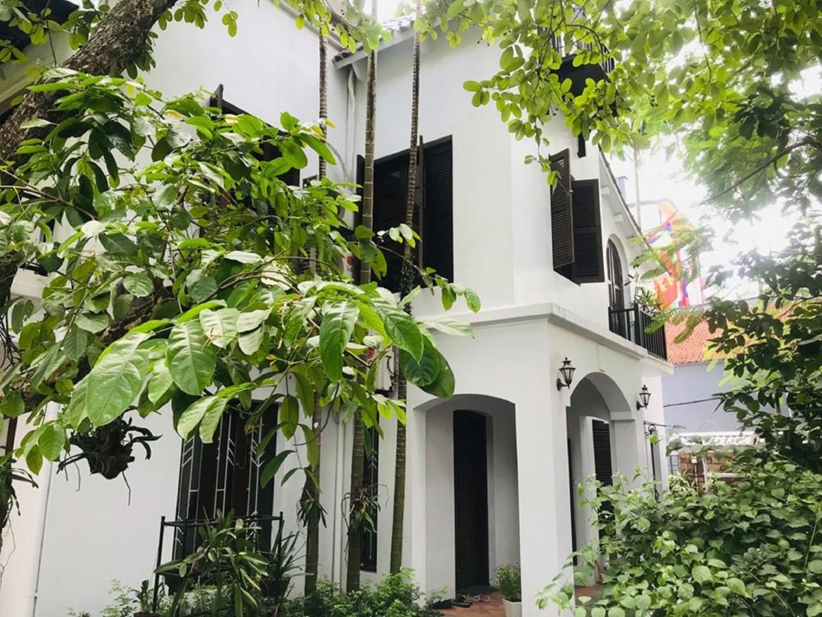 Villa for rent in Dang Thai Mai Street, Tay Ho District, Hanoi (2)