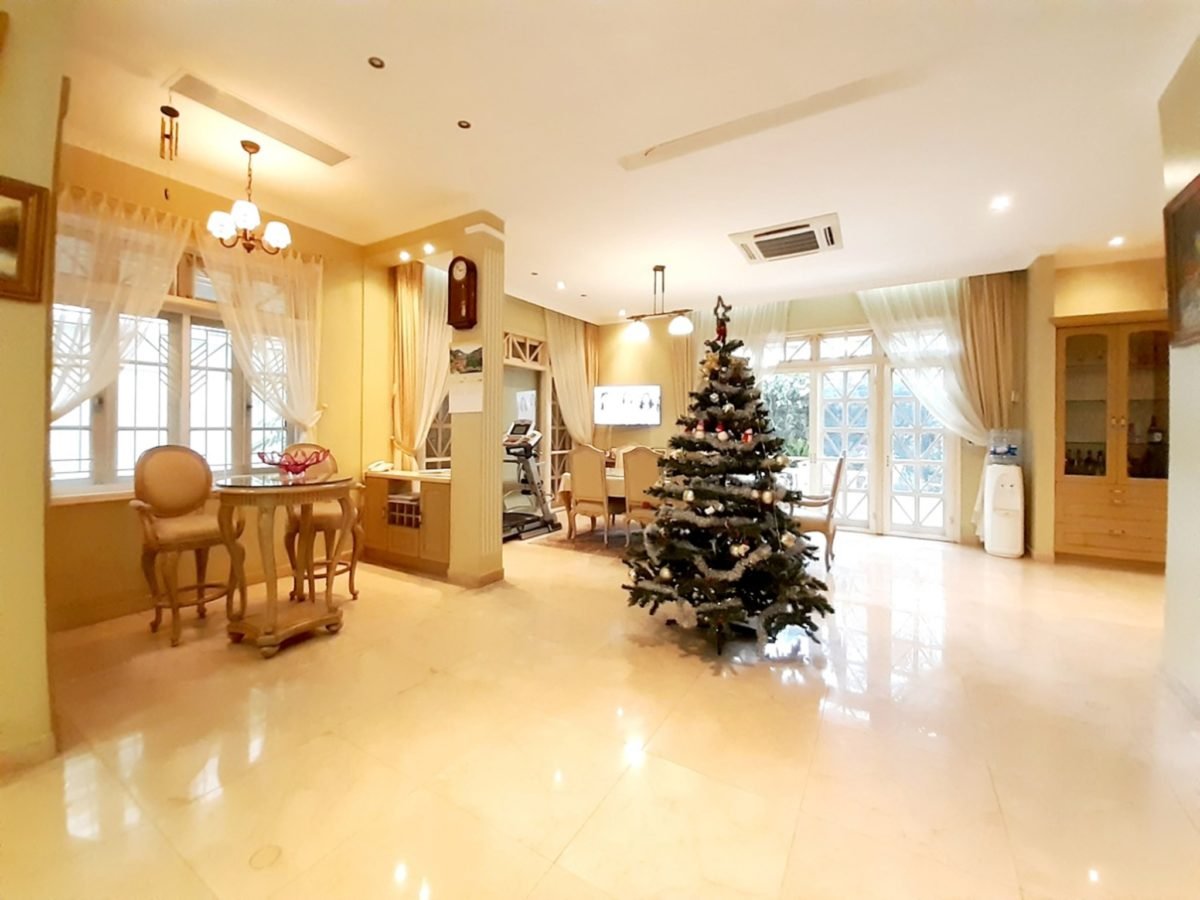 Commodious Ciputra villa for rent in block C, Tay Ho, Hanoi (1)