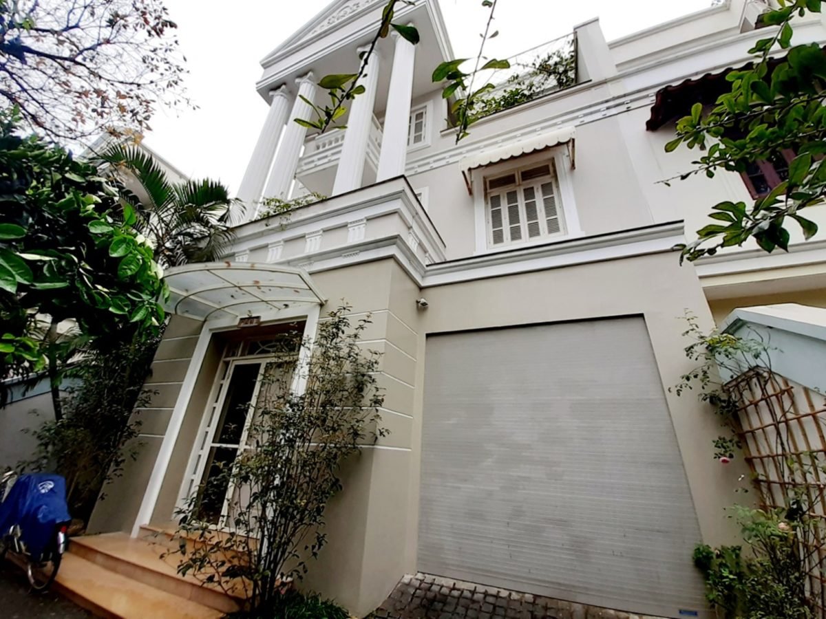 Commodious Ciputra villa for rent in block C, Tay Ho, Hanoi (34)