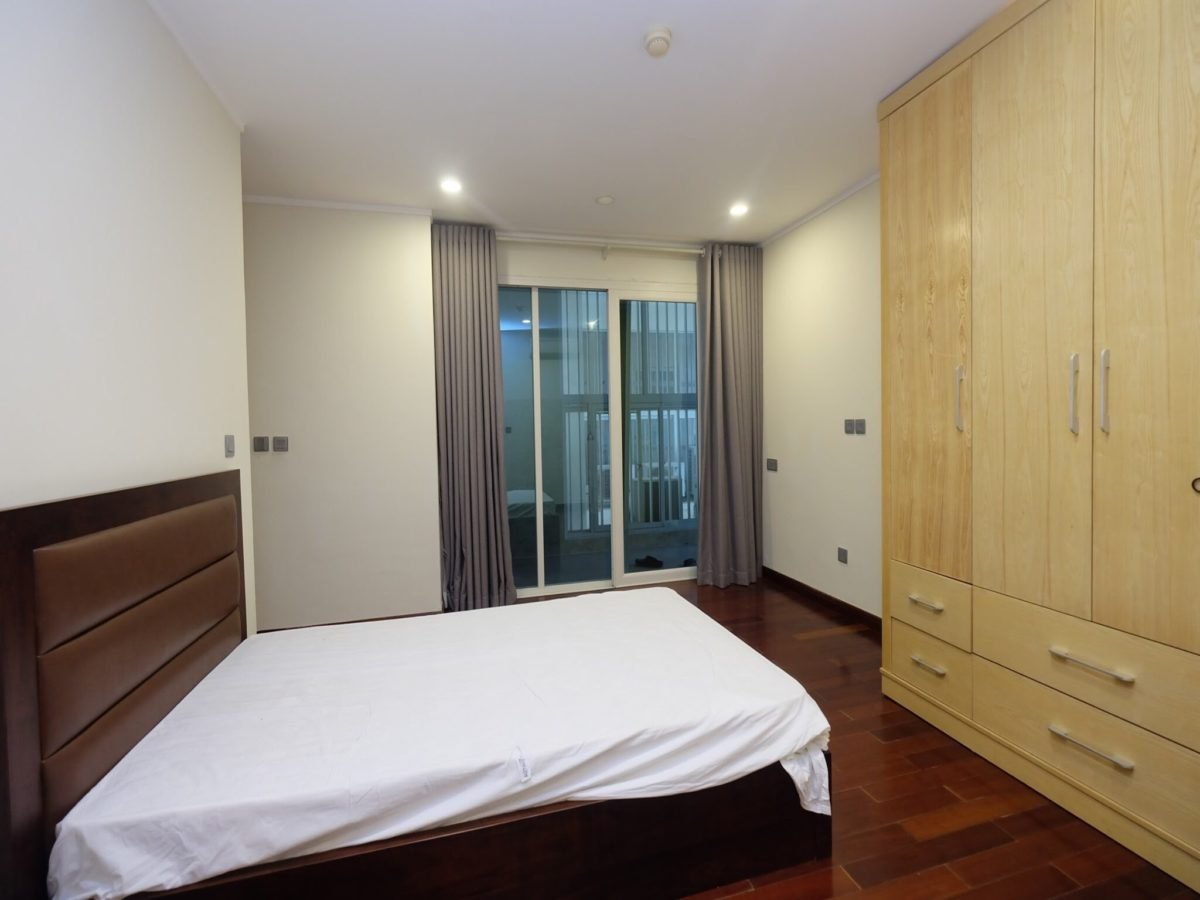 Golf view apartment for rent in L2 The Link Ciputra Hanoi (19)