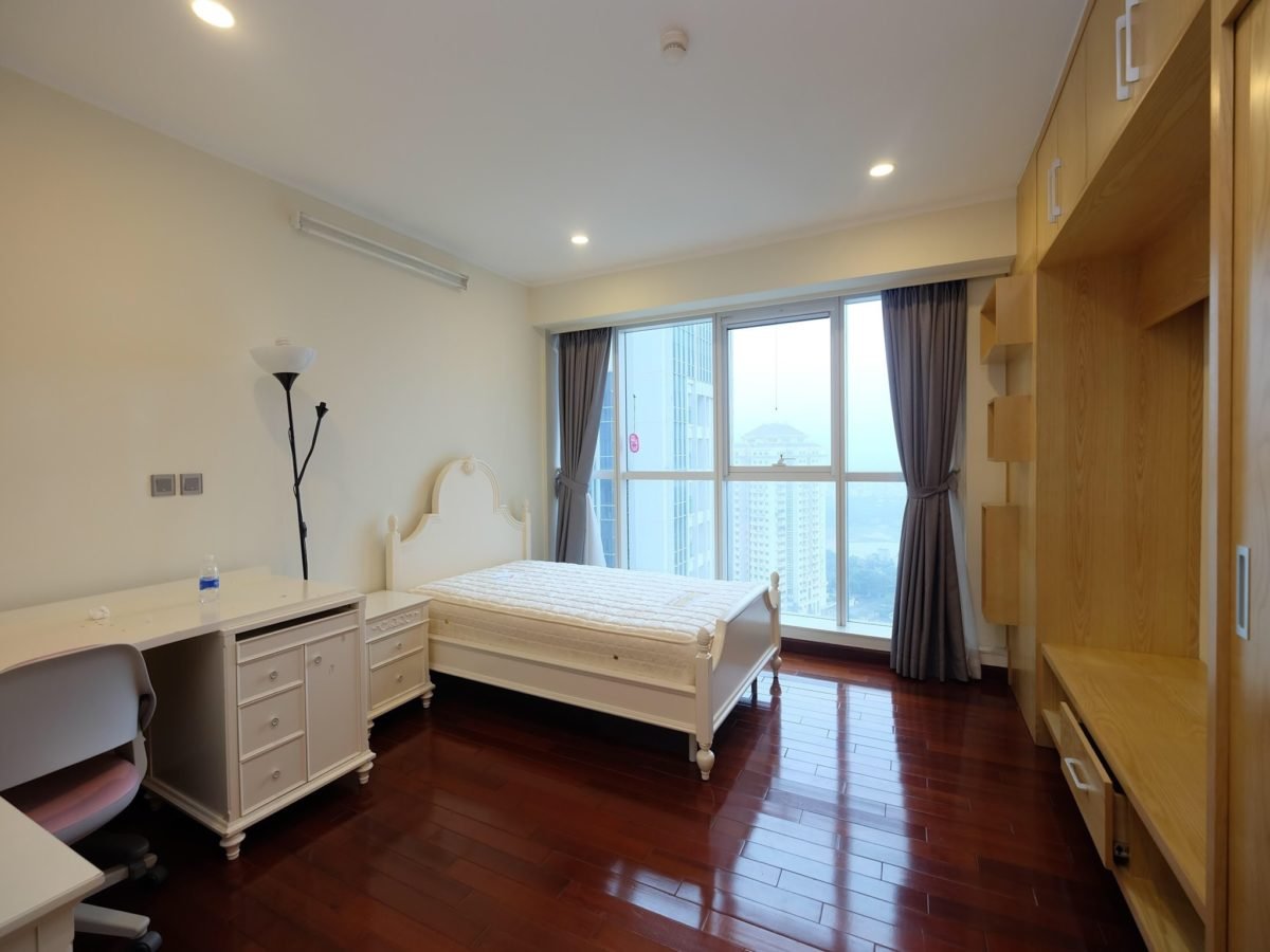 Golf view apartment for rent in L2 The Link Ciputra Hanoi (22)