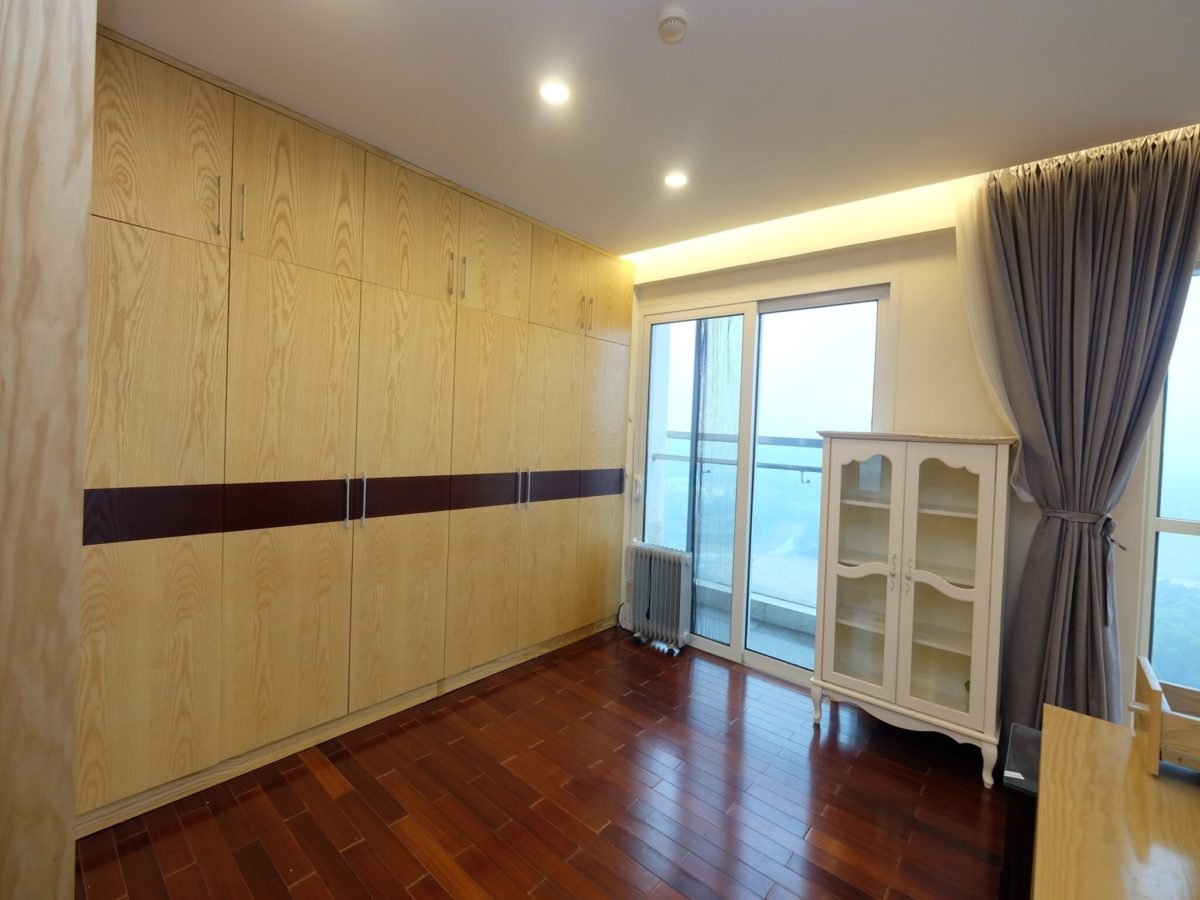 Golf view apartment for rent in L2 The Link Ciputra Hanoi (8)