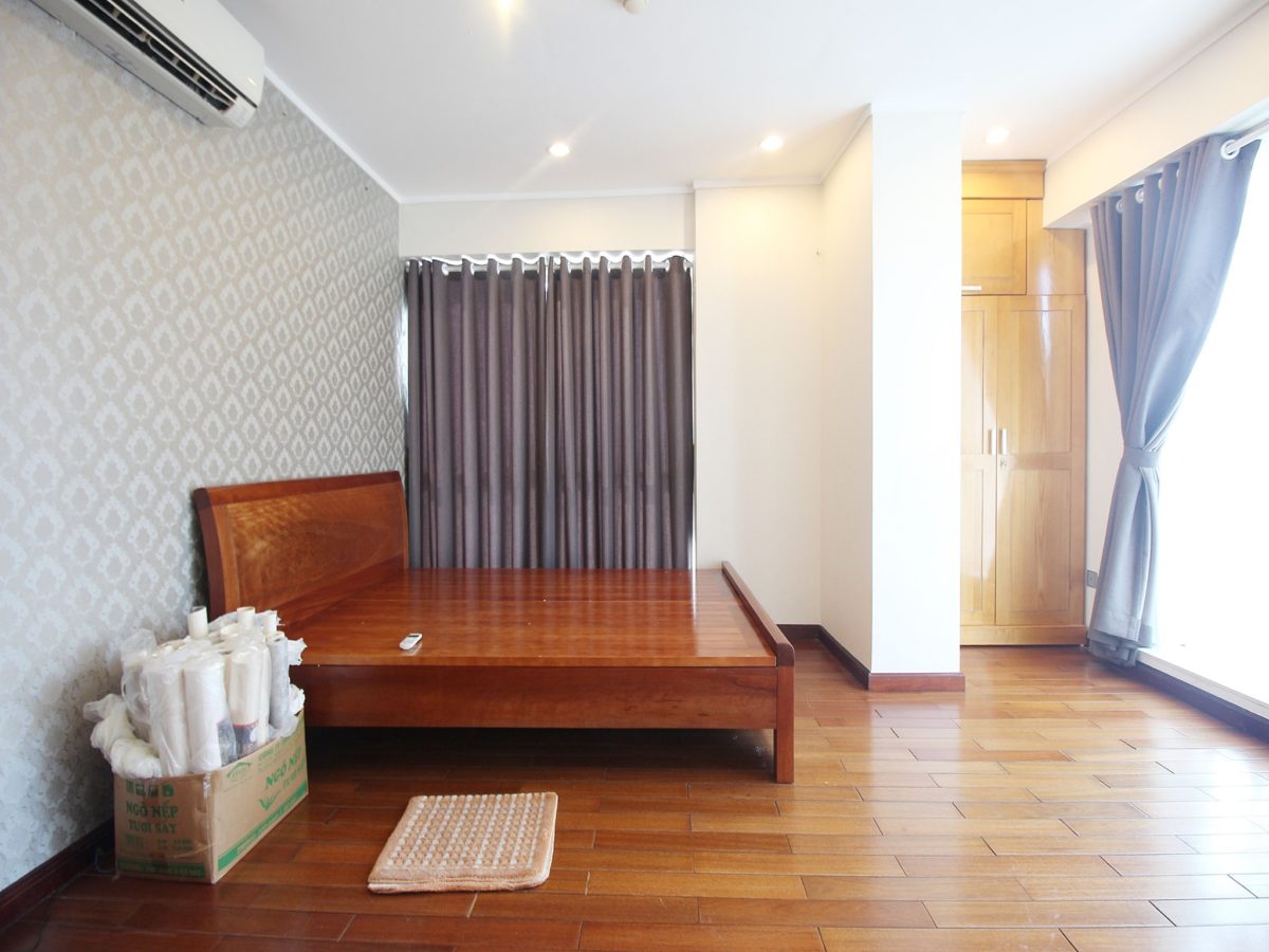 Colorful fully-equipped apartment for rent in L2, The Link Ciputra Hanoi, next to golf course (3)