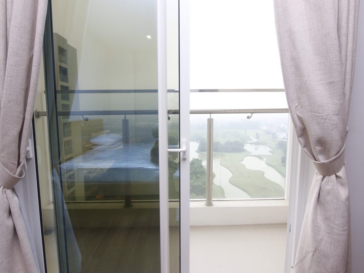 Great golf view 3BRs apartment for rent in L3, The Link Ciputra Hanoi International City (10)
