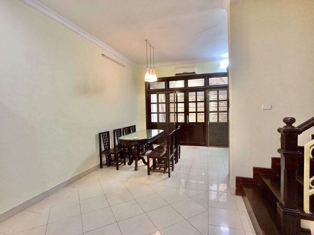 Cheap Villa For Rent In C1, Ciputra Hanoi (2)