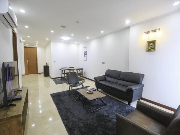 Cheap spacious apartment for rent in L2 Building, The Link Ciputra Hanoi, near golf course! (3)