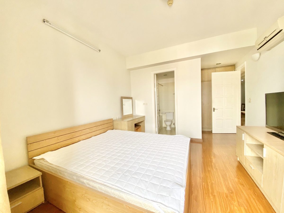 Ciputra Hanoi Affordable Apartment For Rent In E4 Building, Near UNIS, SIS And Hanoi Academy! (2)