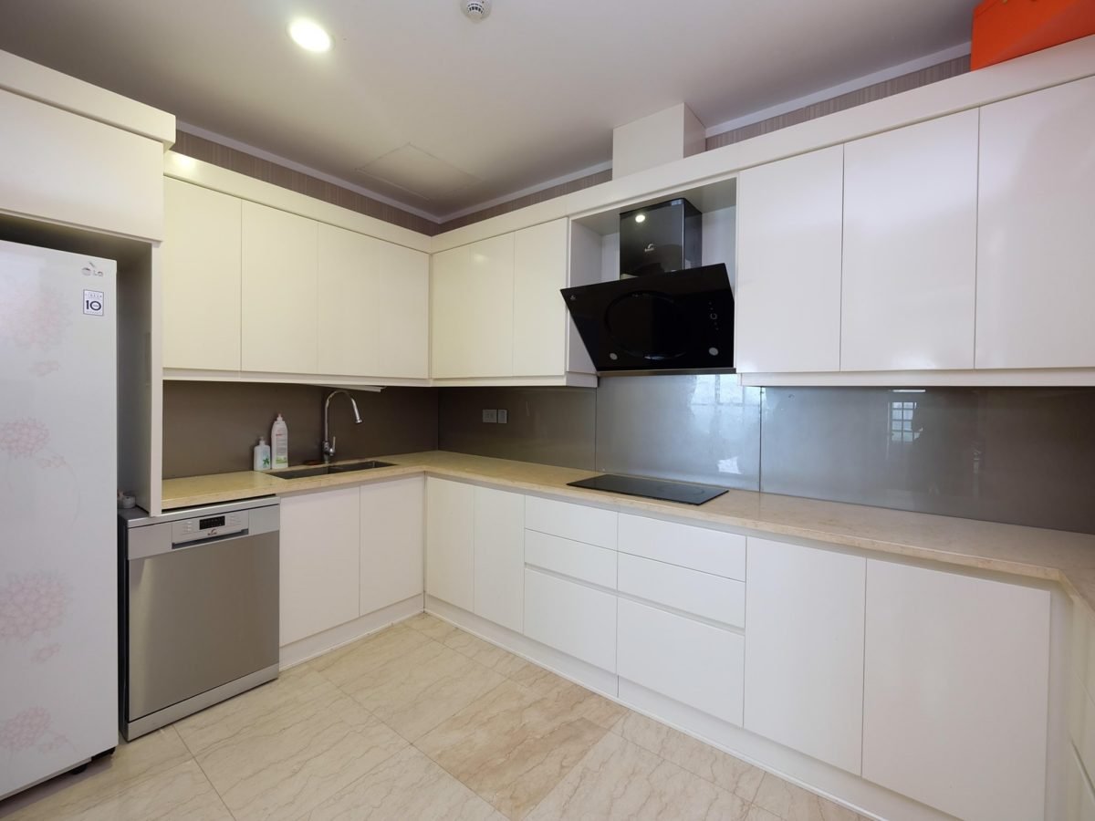 Huge Apartment For Rent In L1, The Link Ciputra Hanoi (16)