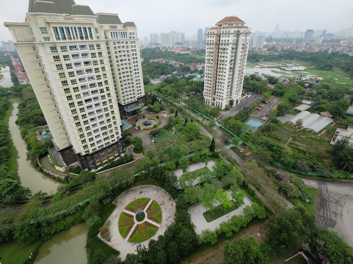 Huge Apartment For Rent In L1, The Link Ciputra Hanoi (3)