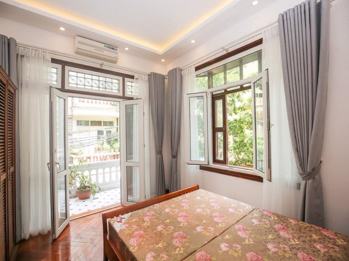 Outstanding house for rent in Xuan Dieu Street, Quang An Ward, Tay Ho West Lake area, Hanoi (15)