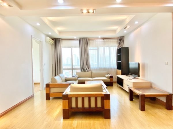 Reasonable apartment for rent in E5 Building, Ciputra Hanoi (16)