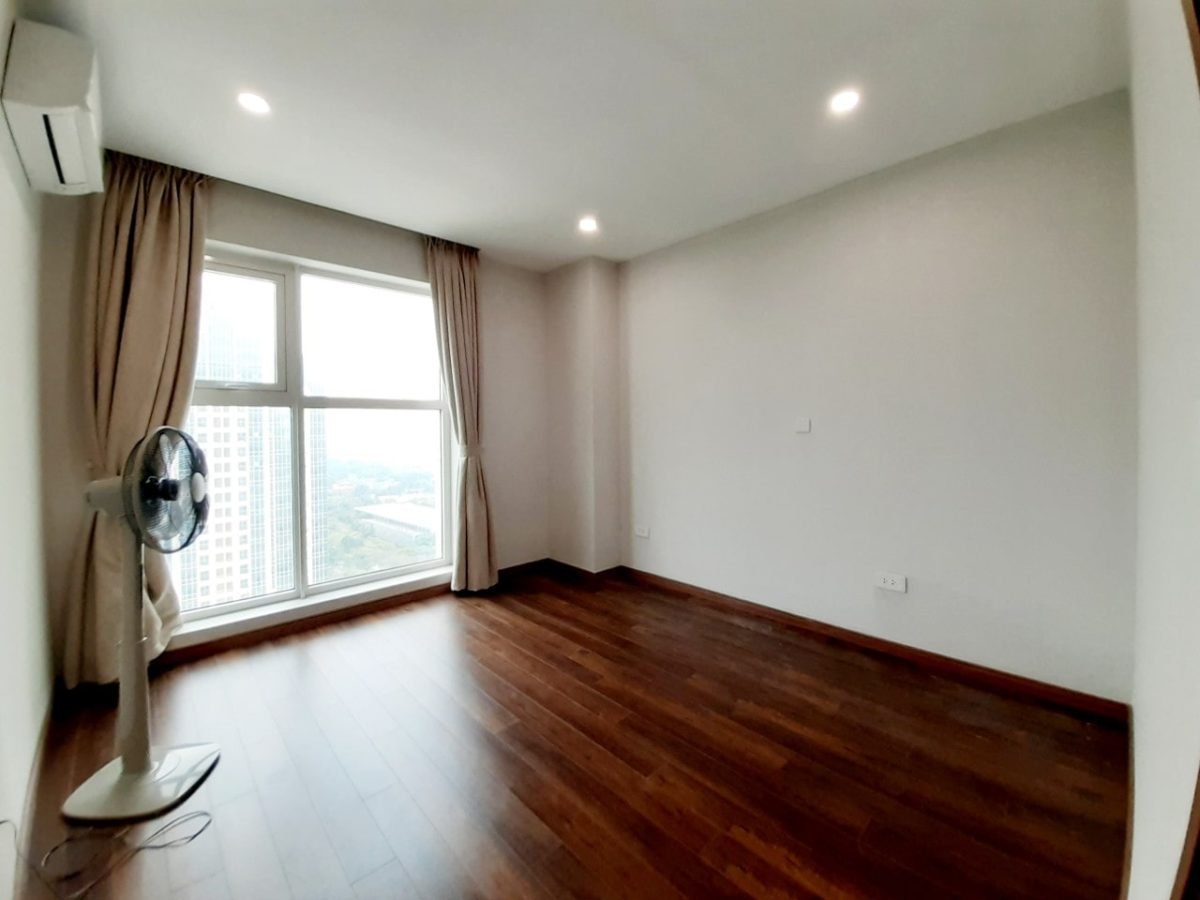 Golf View Apartment For Rent In L3 Tower, The Link Ciputra (1)