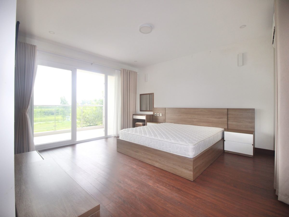 Huge Villa For Rent In Q Block, Ciputra Hanoi (18)