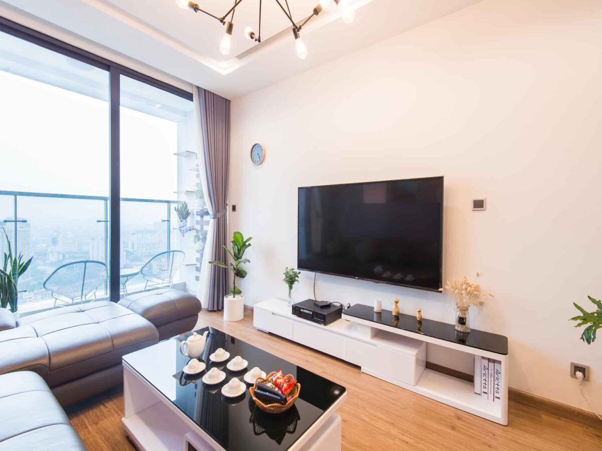 Charming apartment for rent in M3 Building, Vinhomes Metropolis Lieu Giai (2)