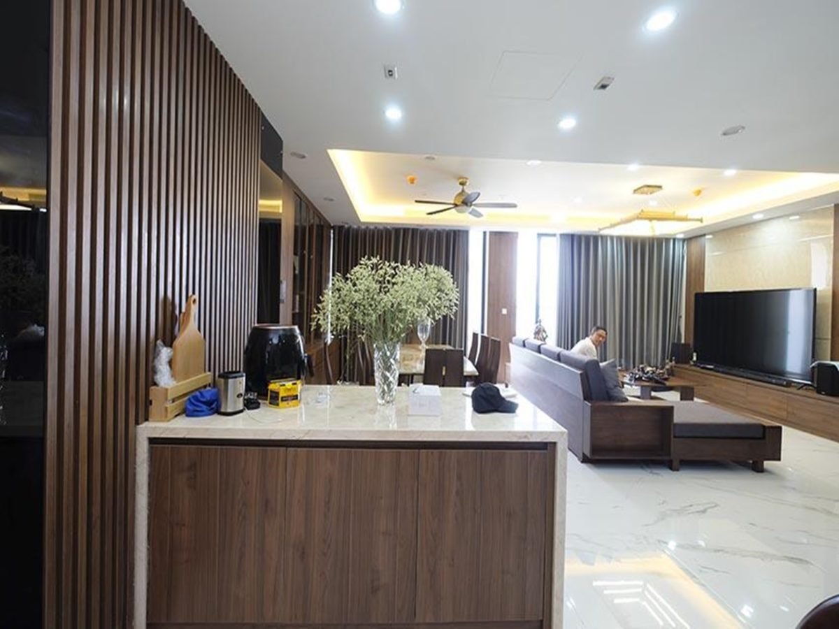 Desirable Duplex Apartment For Rent In Sunshine City Hanoi (1)