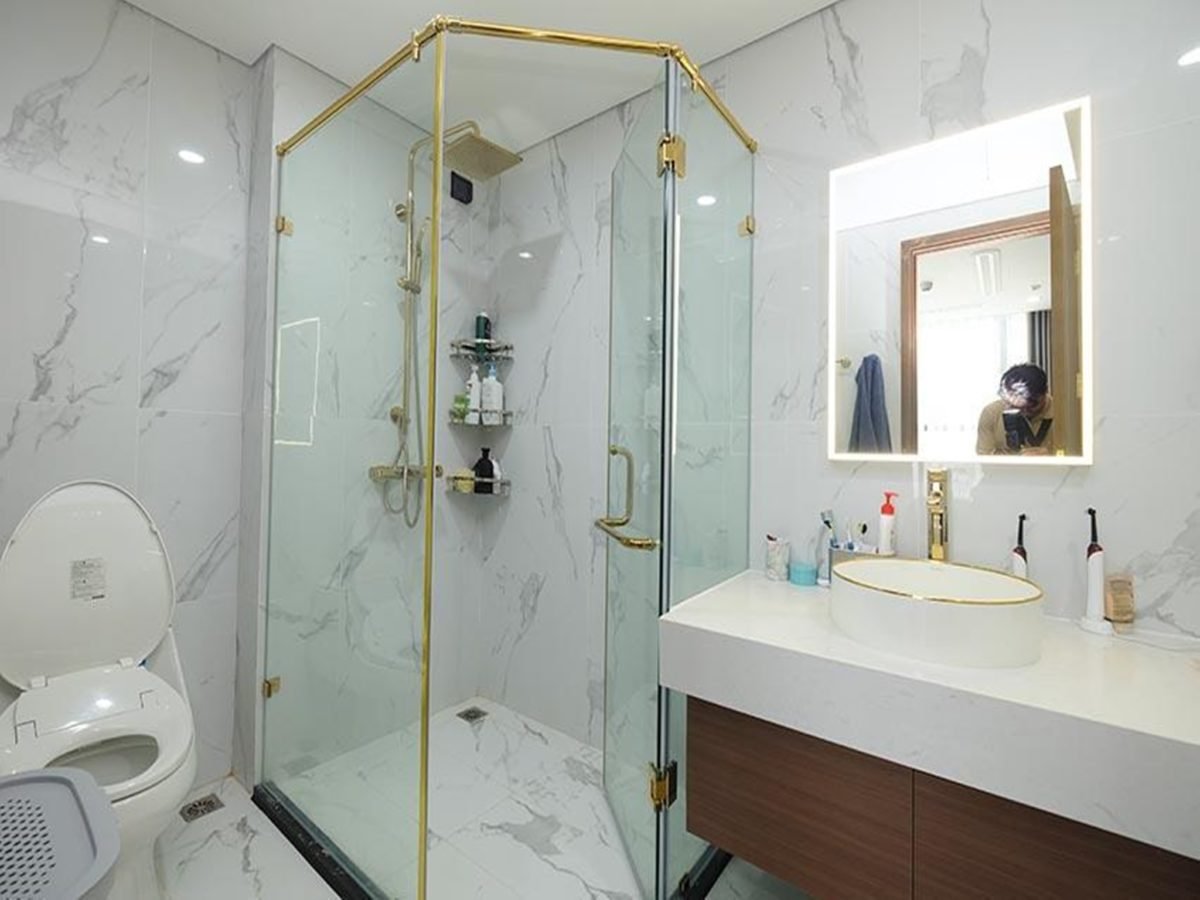 Desirable Duplex Apartment For Rent In Sunshine City Hanoi (14)