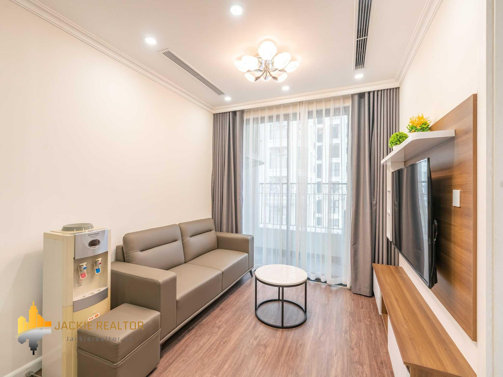 Homely Apartment For Rent In R1, Sunshine Riverside Hanoi (7)