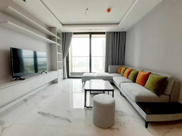 Modern apartment for rent in S1 Building, Sunshine City Hanoi (3)