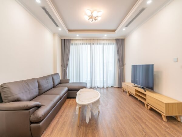 Simple Apartment For Rent In R2 Sunshine Riverside (4)