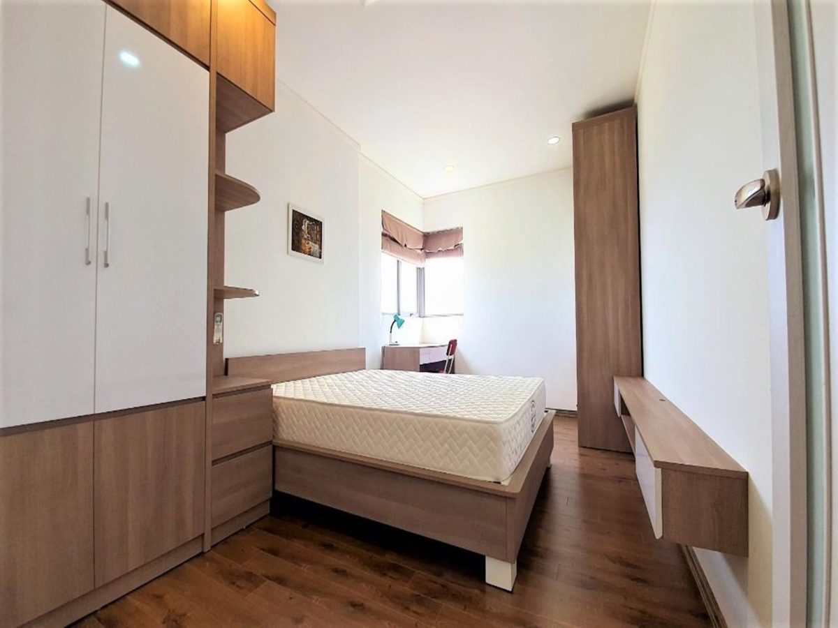 Very Large Apartment For Rent In N01-T2 Building, Diplomatic Corps Hanoi (9)