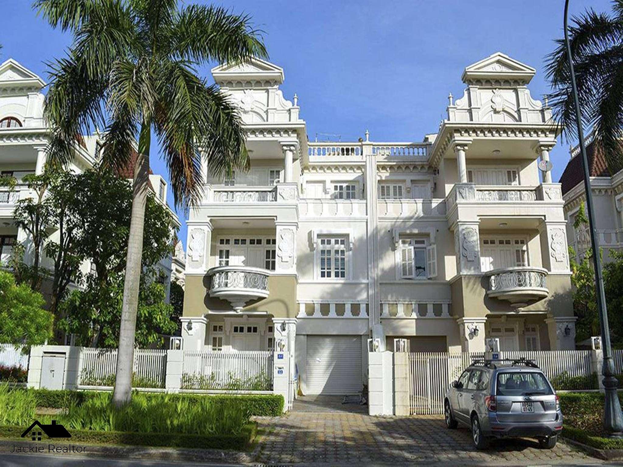 Beautiful pool villa for rent in T Block, Ciputra (12)