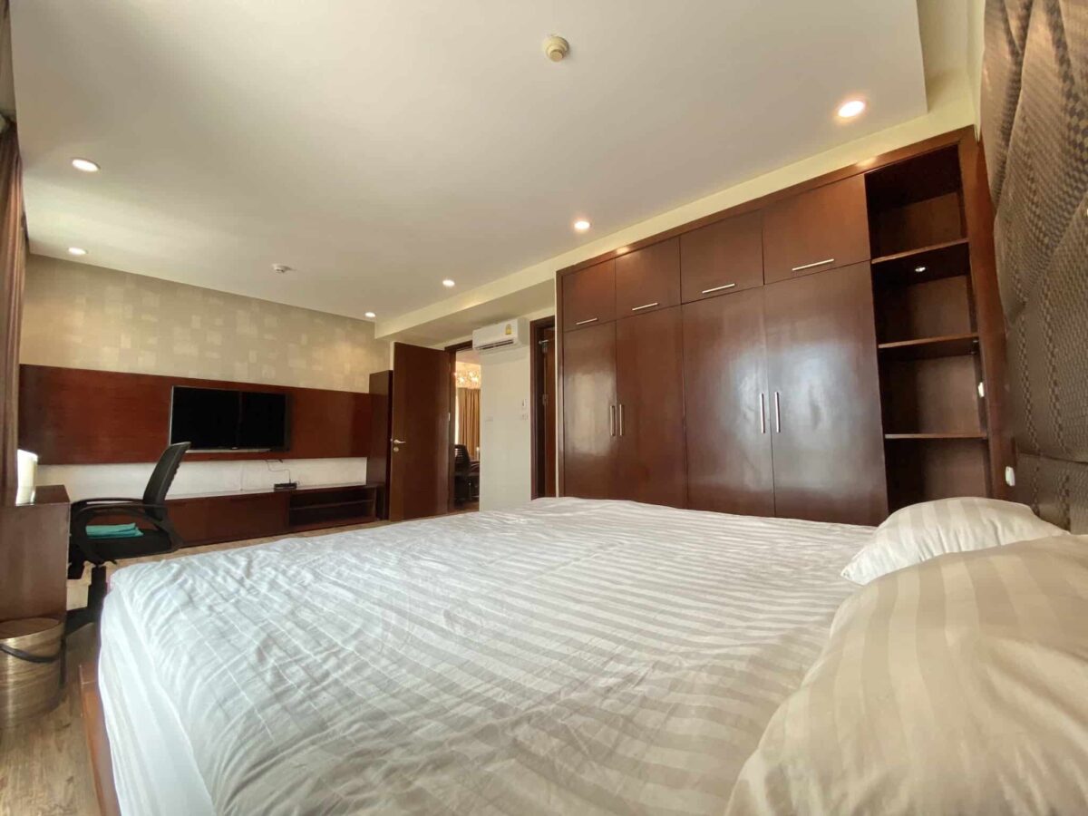 Huge apartment near UNIS school in Ciputra Hanoi for rent (8)