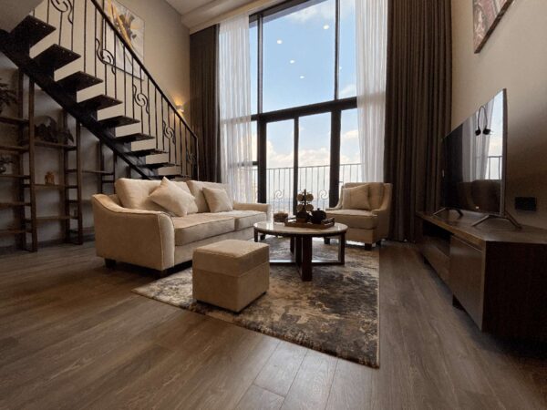 Lake view Luxury penthouse in PentStudio West Lake for rent (1)