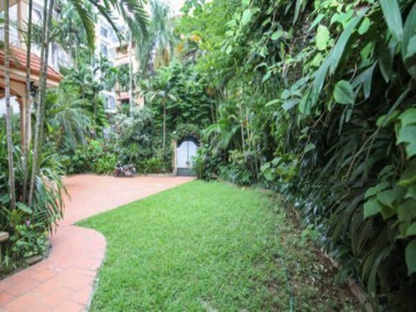 Large garden villa for rent at Tay Ho Westlake (2)