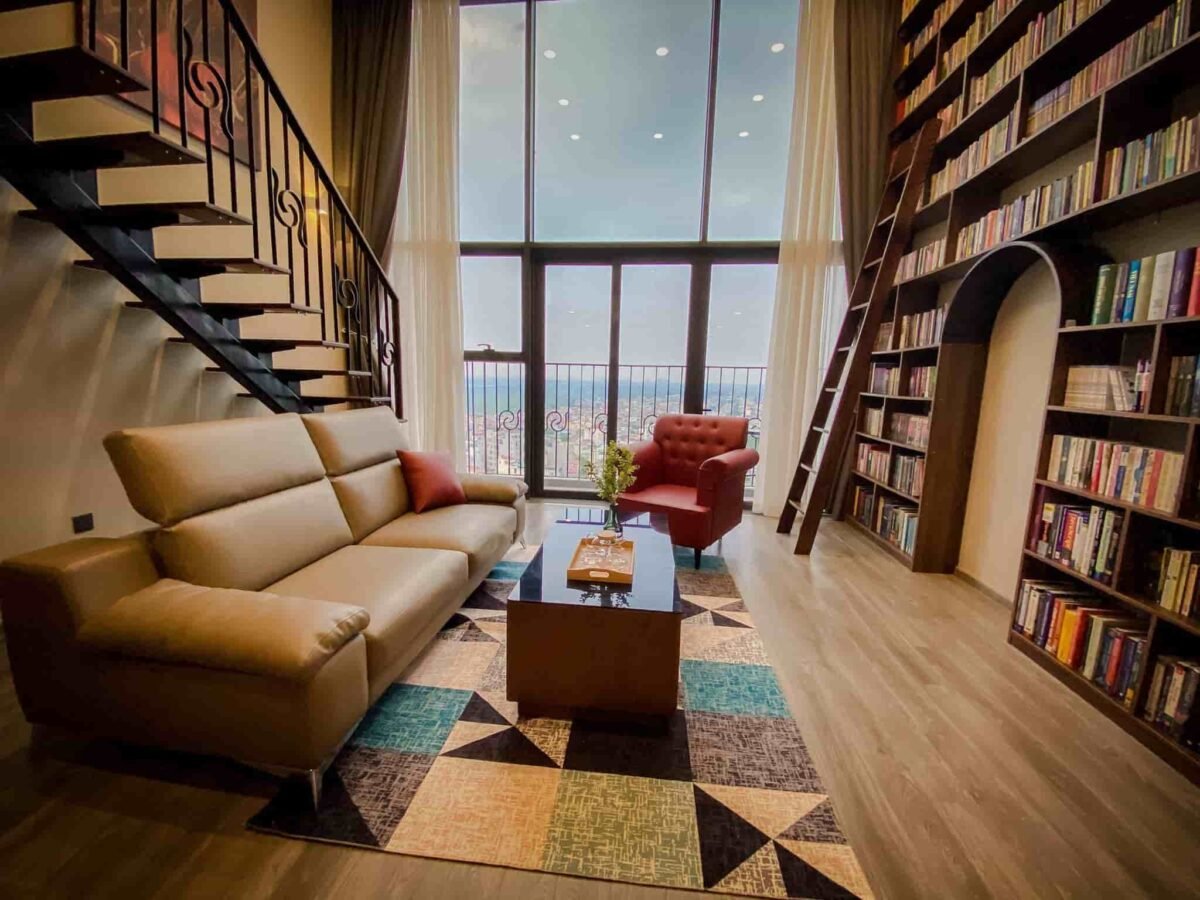 Unique library penthouse for rent in PentStudio West Lake (1)