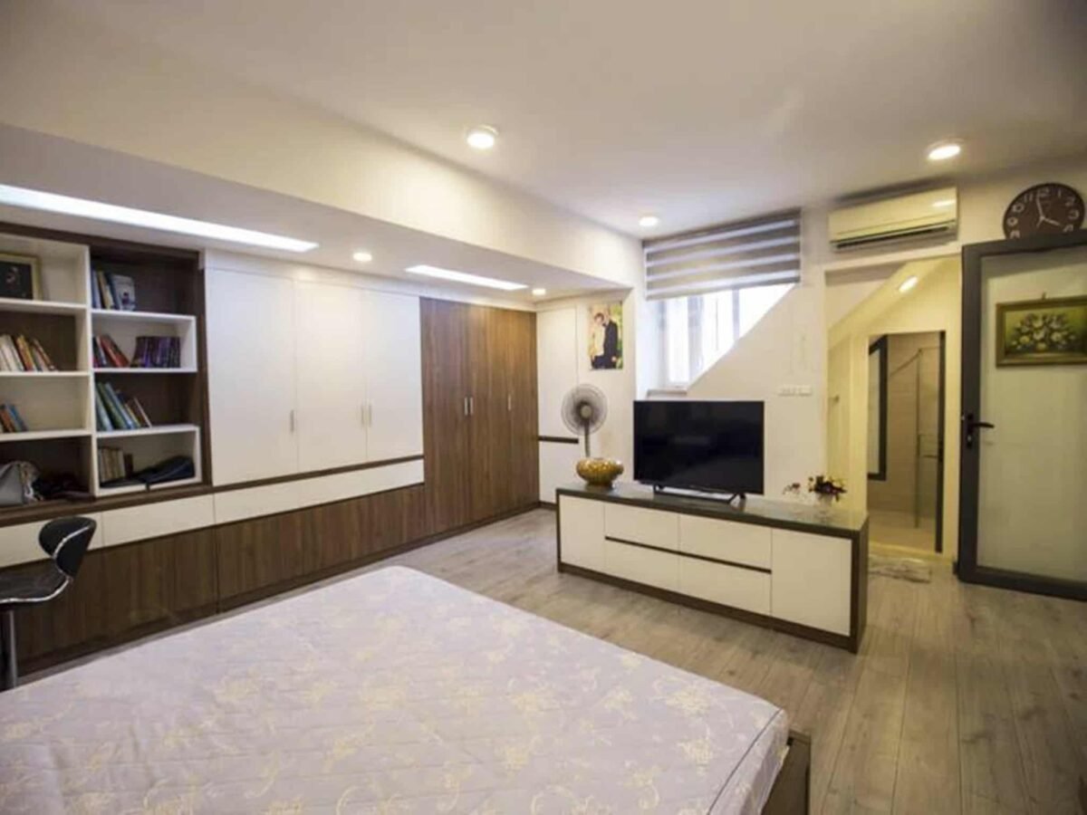 Very competitive price penthouse apartment for rent in Ciputra Hanoi (14)