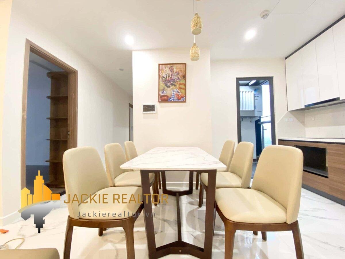 #1 Great Red river view apartment in Sunshine City for rent (6)
