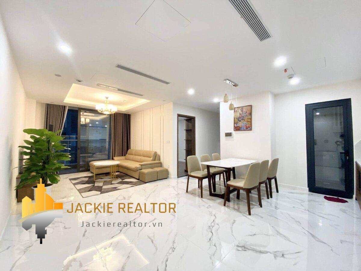 #1 Great Red river view apartment in Sunshine City for rent (7)