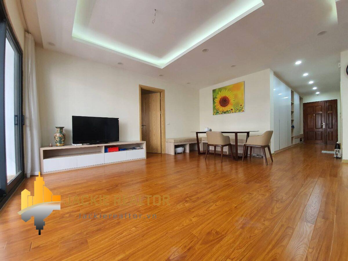 Big but cheap apartment for rent in Ngoai Giao Doan Tay Ho Tay for Covid-19 (8)