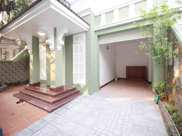 Cheap lovely villa in Ciputra for rent, near UNIS for 1 (13)