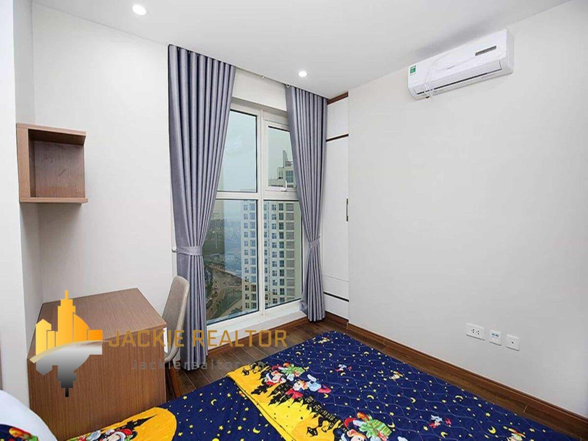 Cozy rental apartment in The Link Ciputra, near the golf course (11)