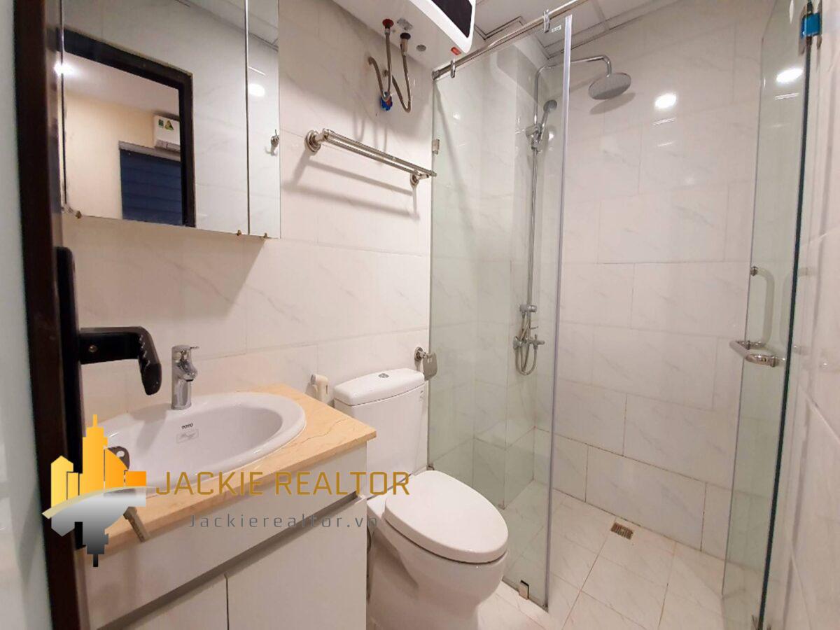 Good beautiful apartment for rent in Lieu Giai Tower in 2020 (9)