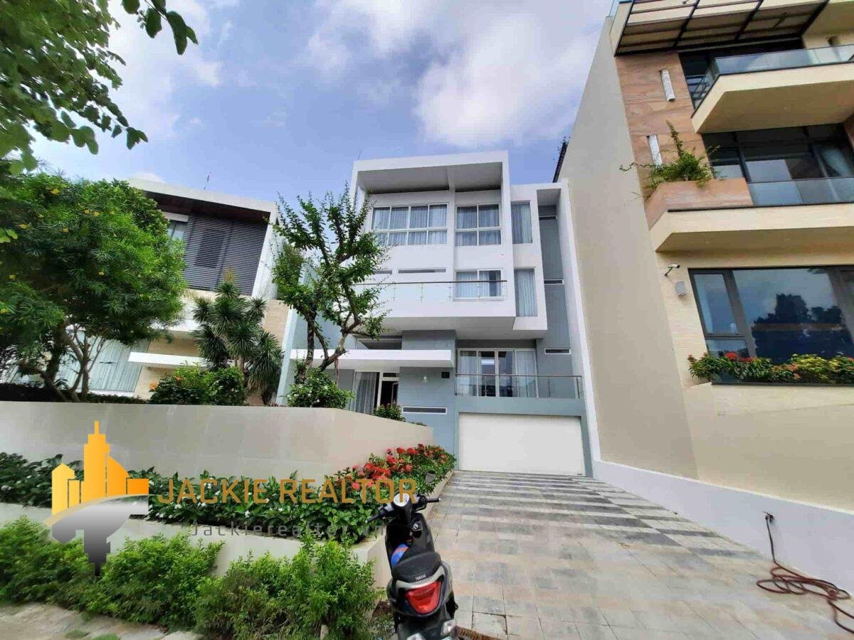Great villa for rent in Q Block Ciputra for 6,000 USD (1)
