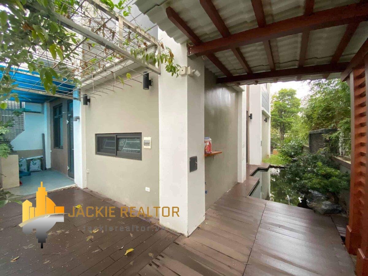 Luxurious villa for rent in Starlake Hanoi (15)