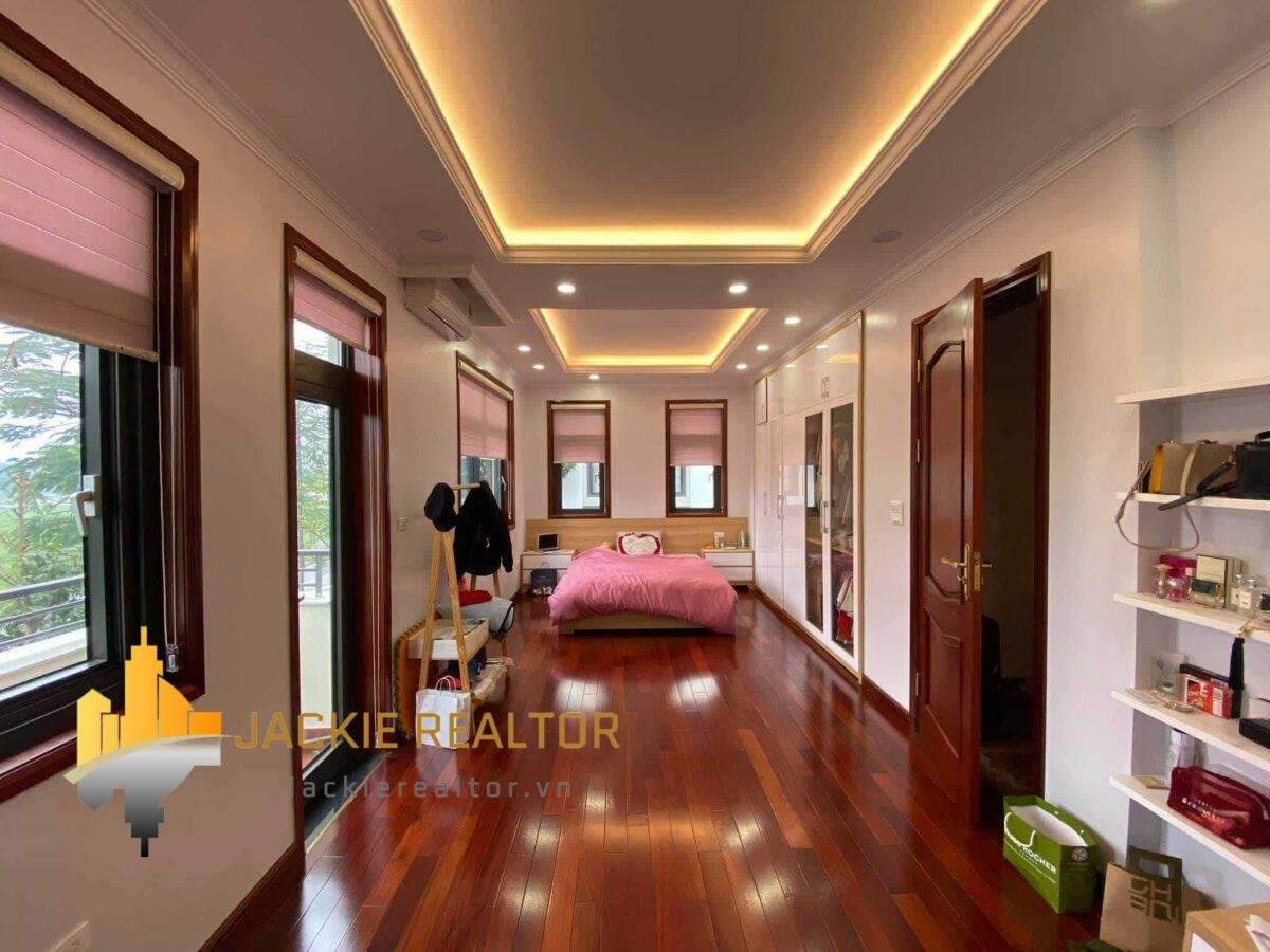 Super nice semi-detached villa for rent in Starlake - 3700$ (4)
