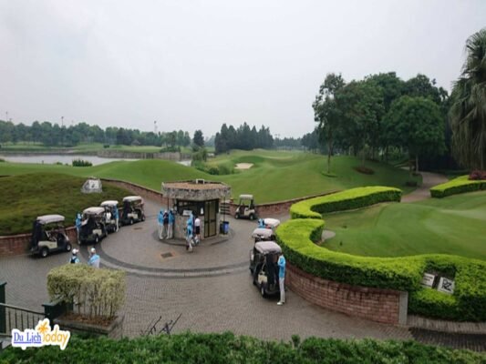 Van Tri Golf Course in Hanoi
