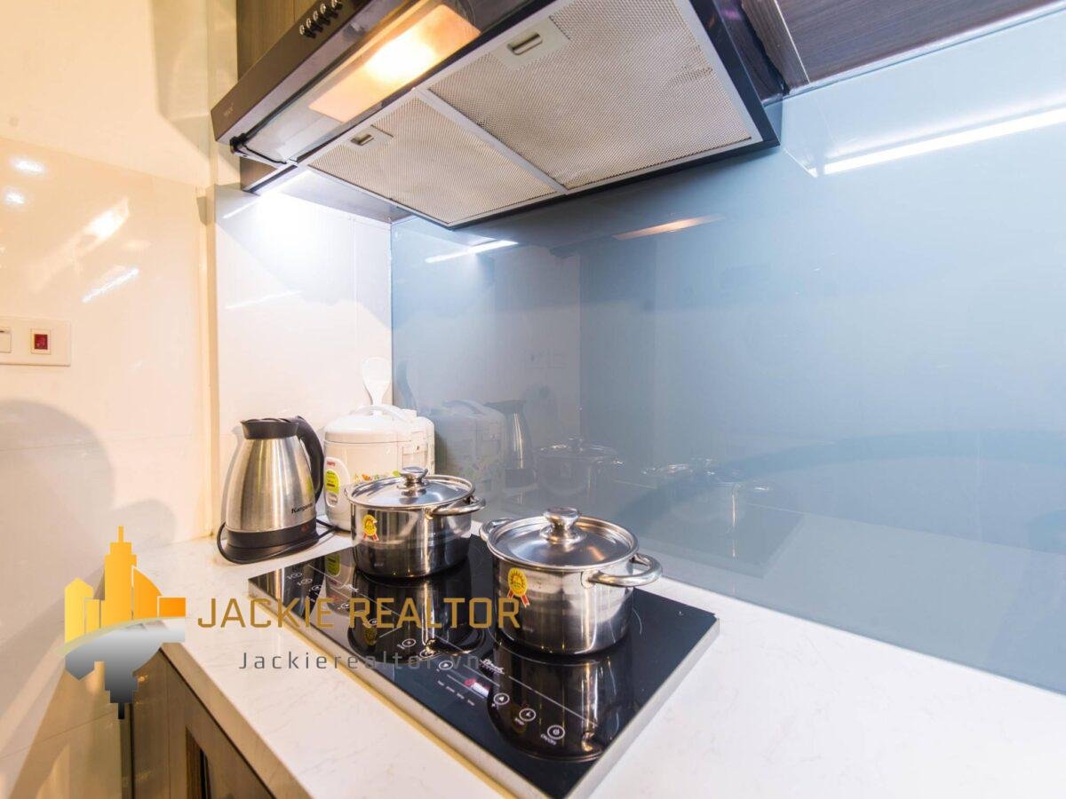 Affordable 1BR serviced apartment for rent in Ba Dinh Distr (12)
