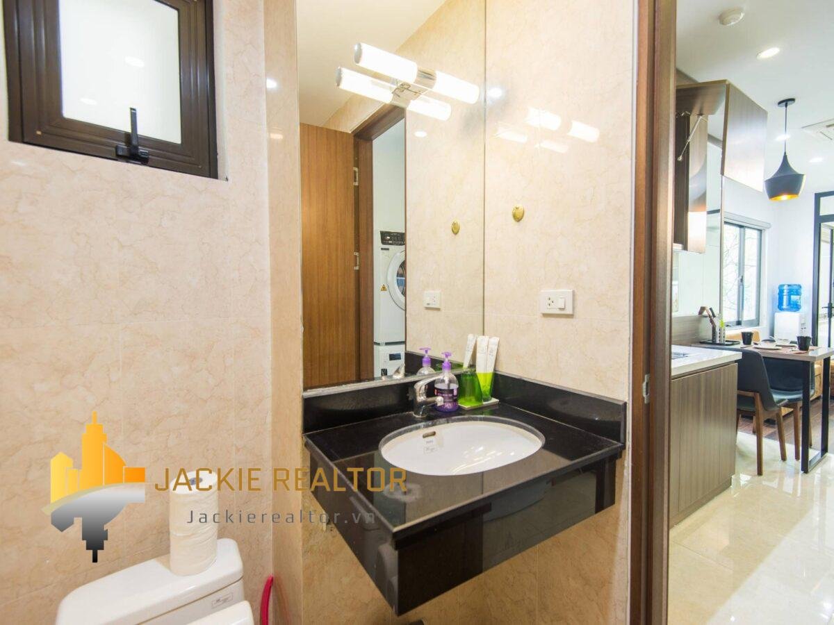 Affordable 1BR serviced apartment for rent in Ba Dinh Distr (9)