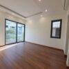 Big unfurnished Ngoai Giao Doan villa with 5BRs for rent (16)