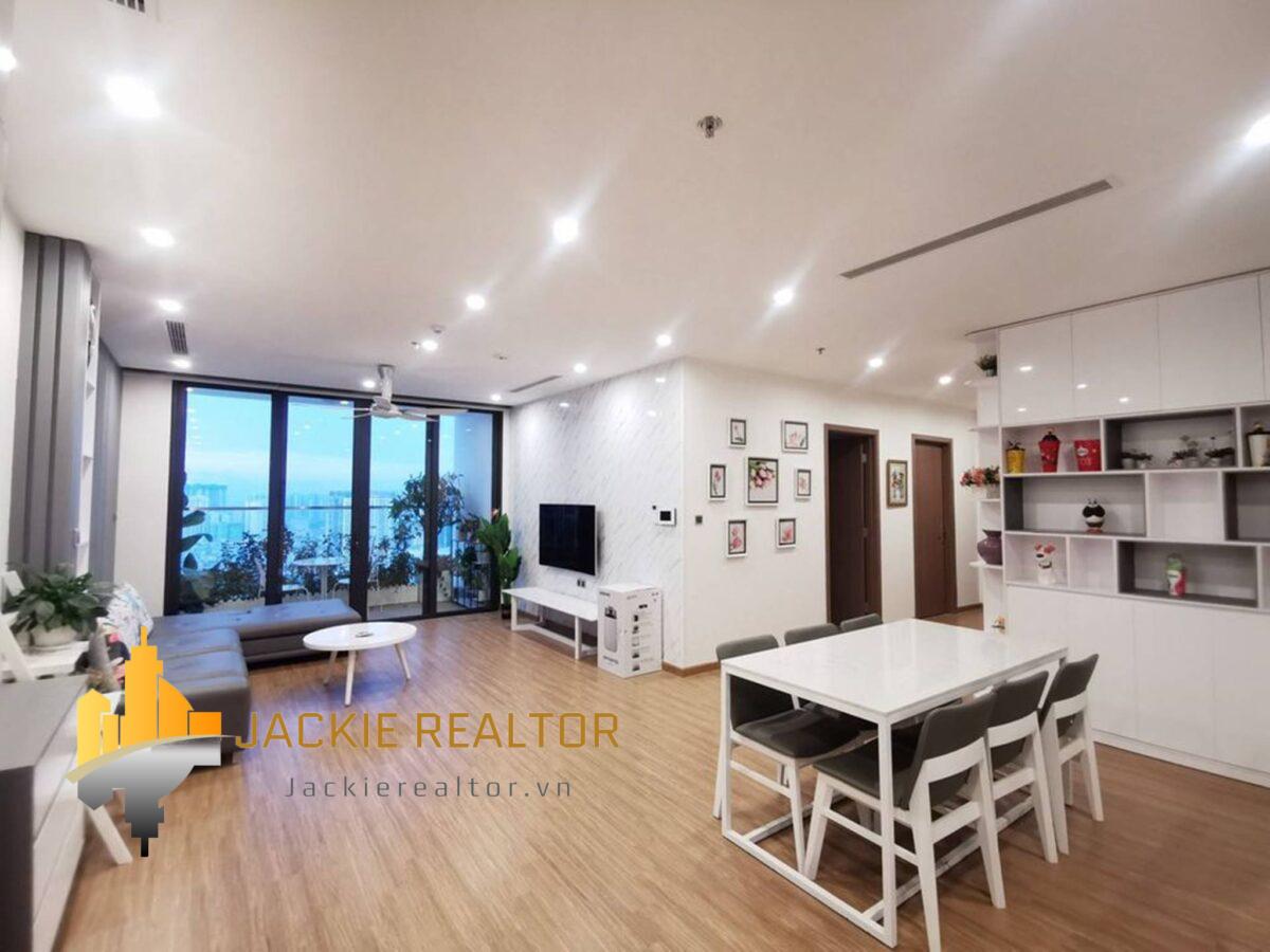 Charming 4BRs apartment for rent in Vinhomes Skylake 15